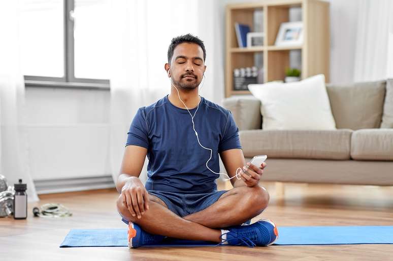 Apoio sonoro durante a meditação pode ser relaxante e trazer mais foco