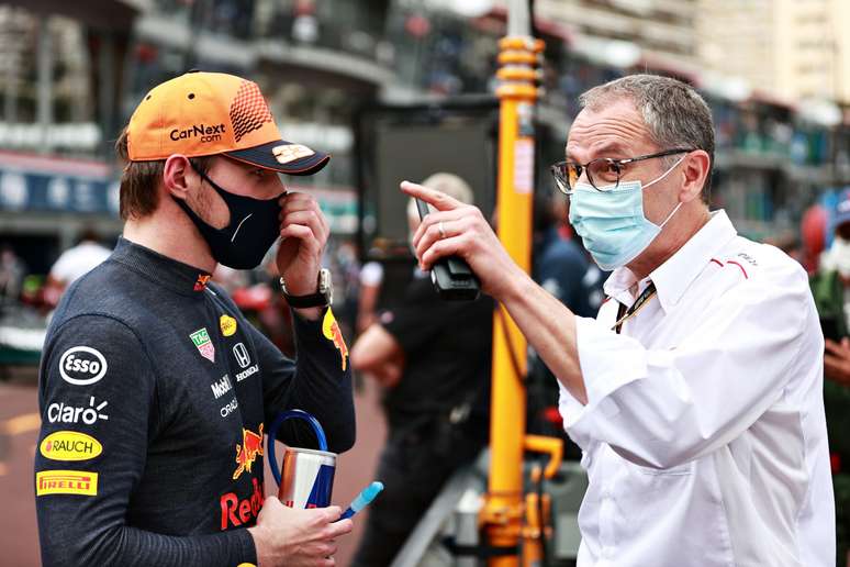 Stefano Domenicali falou sobre recusa de Verstappen em participar de série 