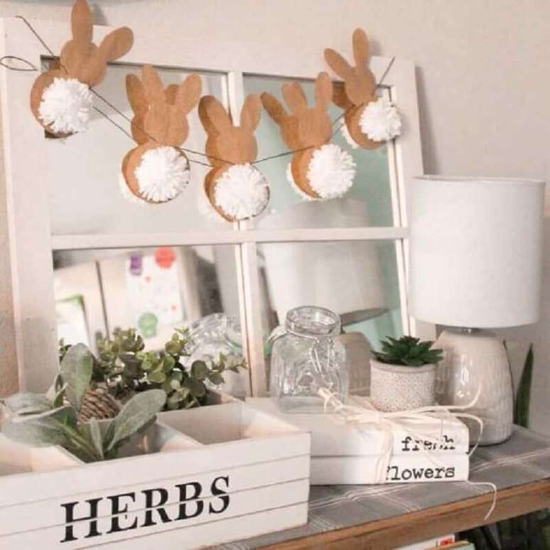 17. Ideia criativa com enfeites de P&aacute;scoa artesanal &ndash; Foto Casa Tres Chic