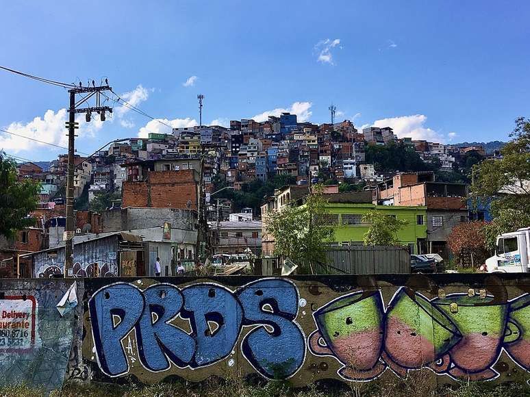 Brasilândia tem mais de 200 mil habitantes e Metrô facilitaria transporte na região