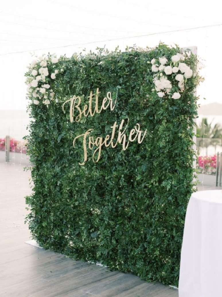 42. Parede de flores e plantas – Foto Weddings Velas Resorts