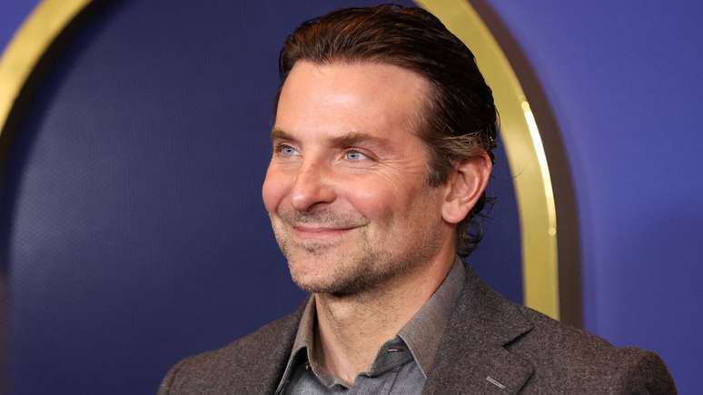 Bradley Cooper aparece em duas produ&ccedil;&otilde;es indicadas a melhor filme &mdash; 'Licorice Pizza' e 'O Beco do Pesadelo'