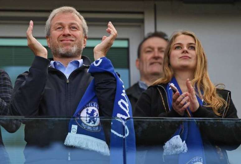 Abramovich durante uma partida do Chelsea