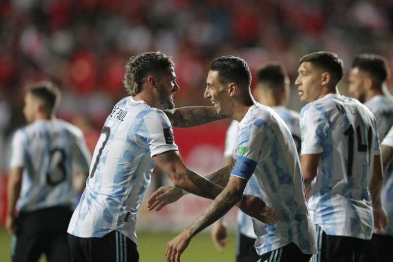 Brasil x Argentina: onde assistir, horários e escalações pela Copa