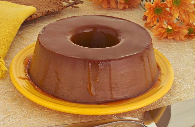Flan de chocolate cremoso &ndash; Foto: Guia da Cozinha