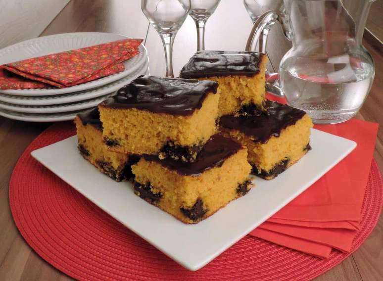 Bolo de cenoura recheado &ndash; Foto: Reprodu&ccedil;&atilde;o