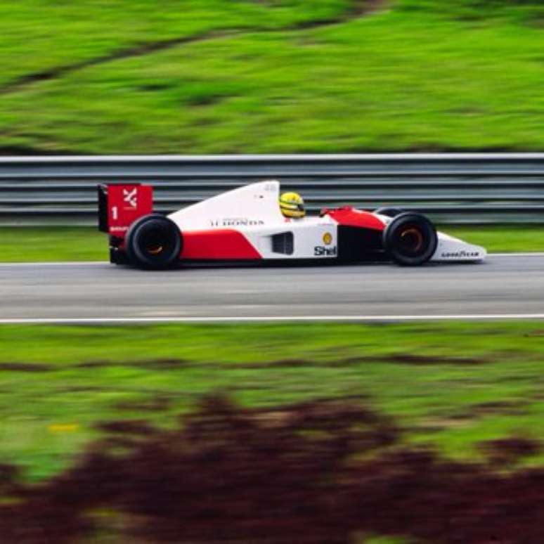 Senna fez o melhor tempo em uma grande volta