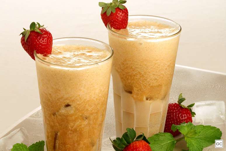 Suco de acerola e morango &ndash; Foto: Guia da Cozinha