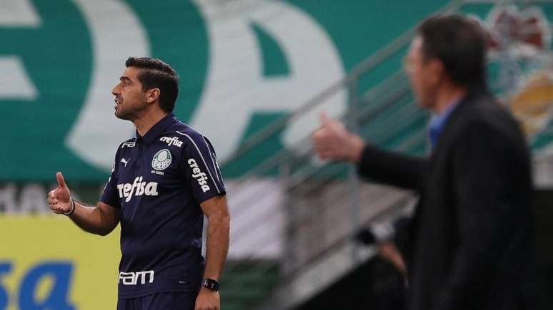 Palmeiras goleia São Paulo, conquista Paulistão e Abel Ferreira já