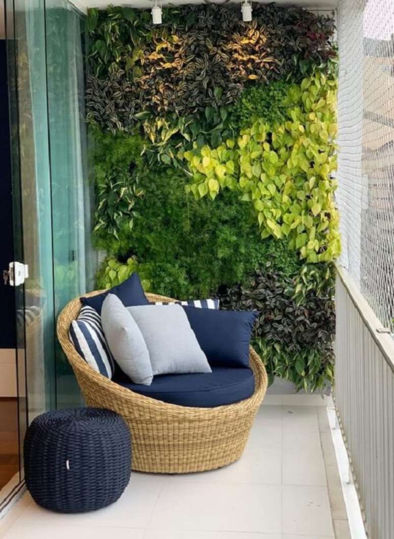 60. Varanda aconchegante com muro ingl&ecirc;s. Fonte: Horto Girassol