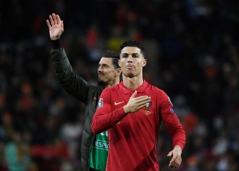 Cristiano Ronaldo é o maior artilheiro de seleções da história do futebol (Foto: MIGUEL RIOPA / AFP)