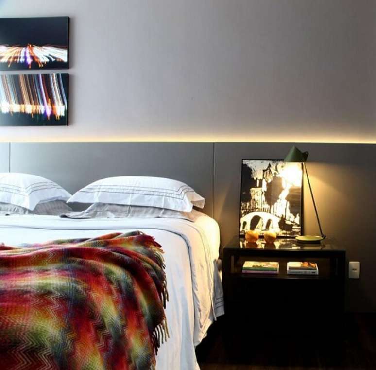 23. Modelo de cabeceira com luz de led. Fonte: Gabriela Marques