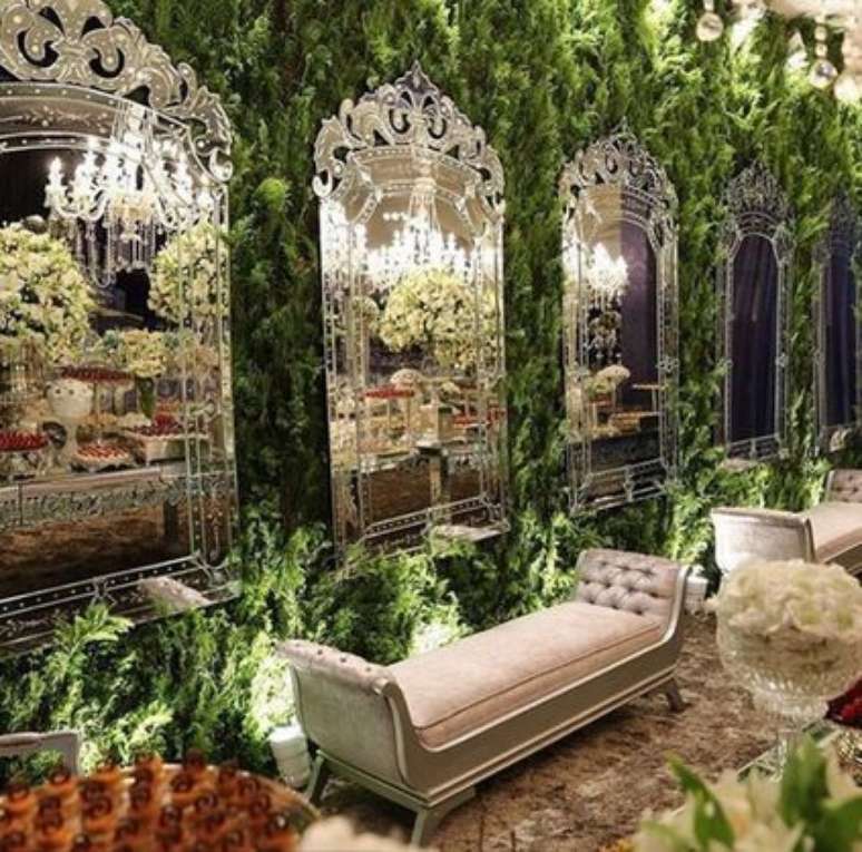 22. Usar o muro ingl&ecirc;s com outros elementos &eacute; algo muito interessante. Foto: Casar &eacute;&hellip;