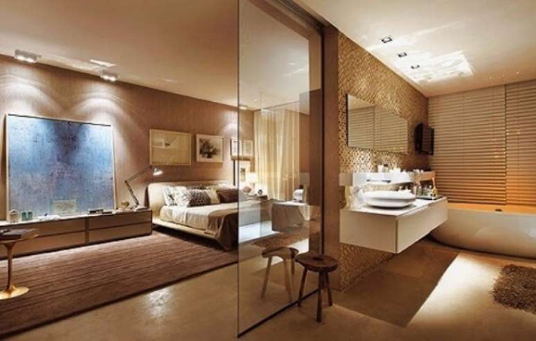 36. Quarto integrado com banheira – Foto Decor Salteado