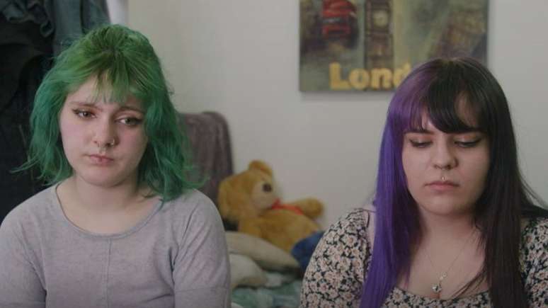 Alex e Chyann foram atormentadas por pensamentos suicidas e tiveram muita dificuldade de seguir em frente