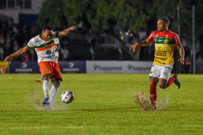 Goleiro Ruan Carneiro deixa o Brusque FC, Esporte