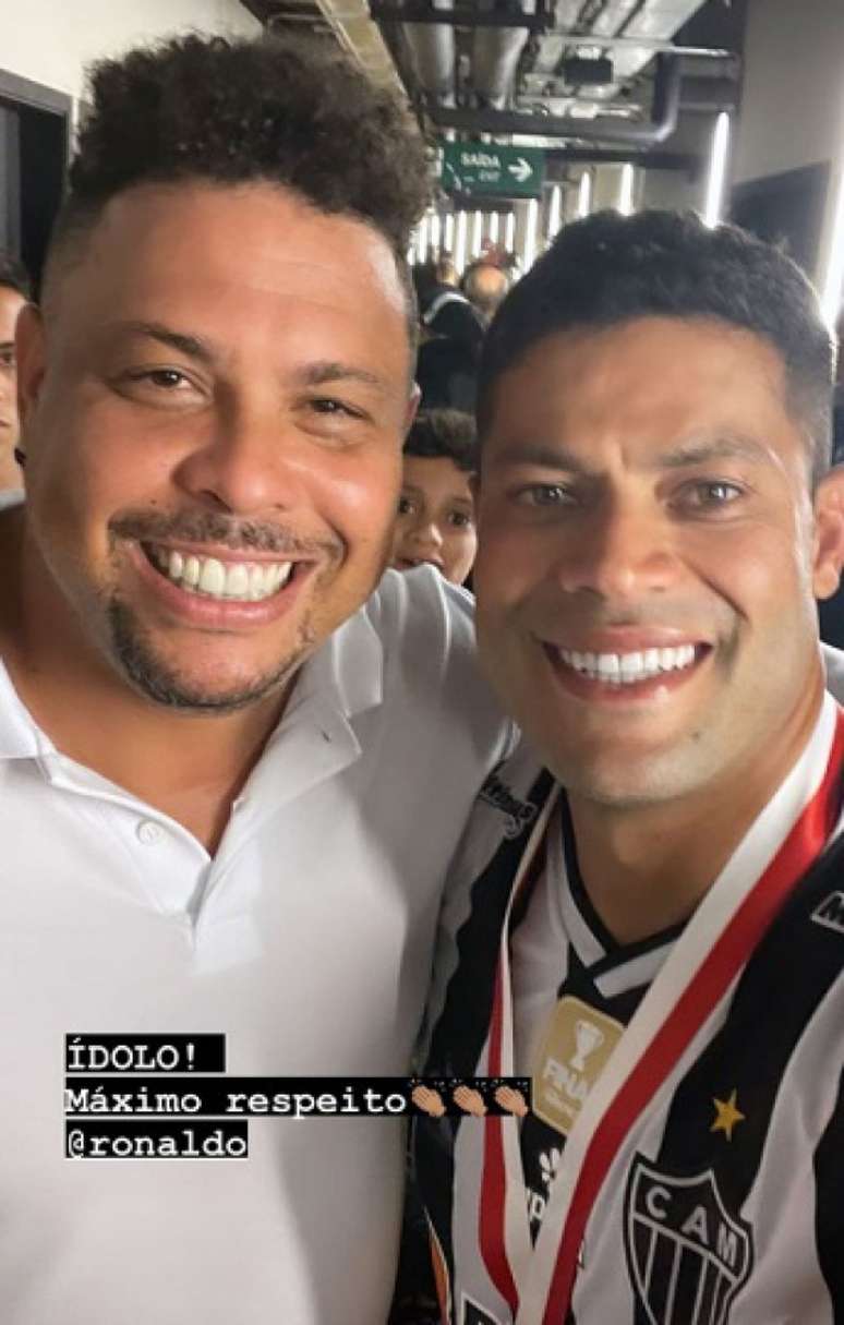 Ronaldo e Hulk no Mineirão (Reprodução)