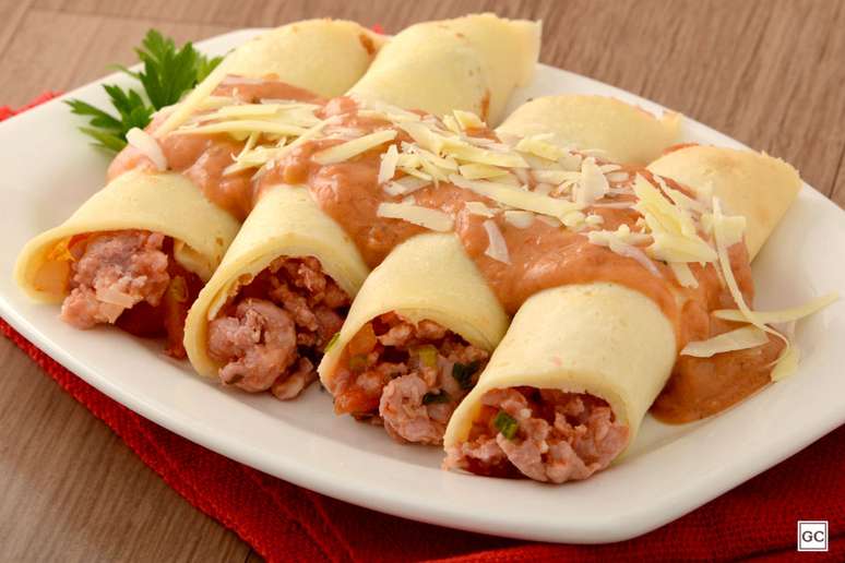 Panqueca de lingui&ccedil;a &ndash; Foto: Guia da Cozinha