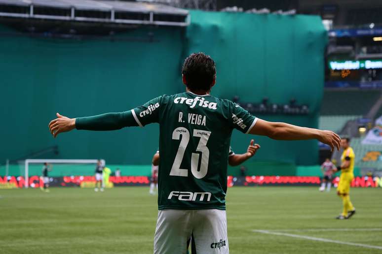 SP - Sao Paulo - 04/03/2022 - PAULISTA 2022 FINAL, PALMEIRAS X SAO PAULO -  Palmeiras player Raphael Veiga celebrates his goal during a match against Sao  Paulo at the Arena Allianz