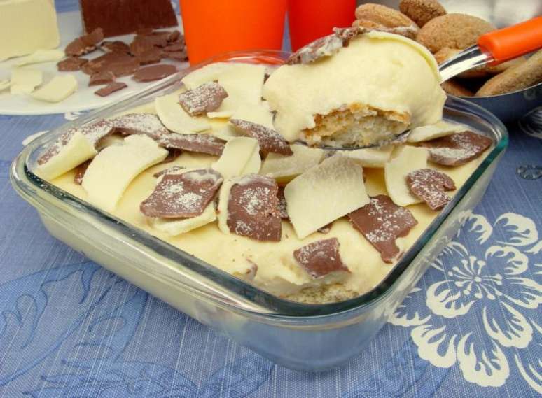 Pavê de chocolate branco – Foto: Guia da Cozinha