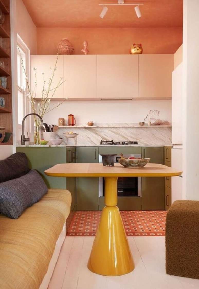 14. Canto alemão feito com cores que combinam com amarelo – Foto Frenchy Fancy