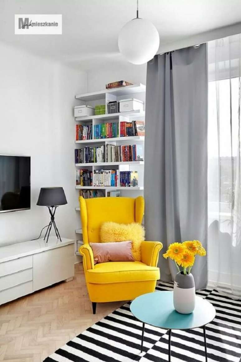 3. Cores que combinam com amarelo e tapete preto e branco – Foto My Kaleidoscope