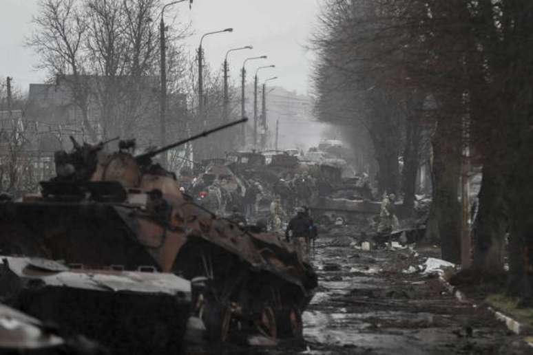 Destrui&ccedil;&atilde;o em Bucha, nos arredores de Kiev