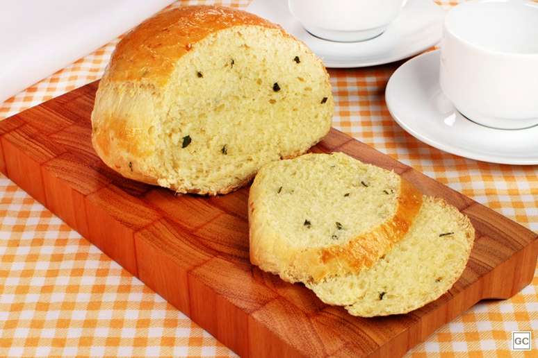 P&atilde;o de ervas e iogurte &ndash; Foto: Guia da Cozinha