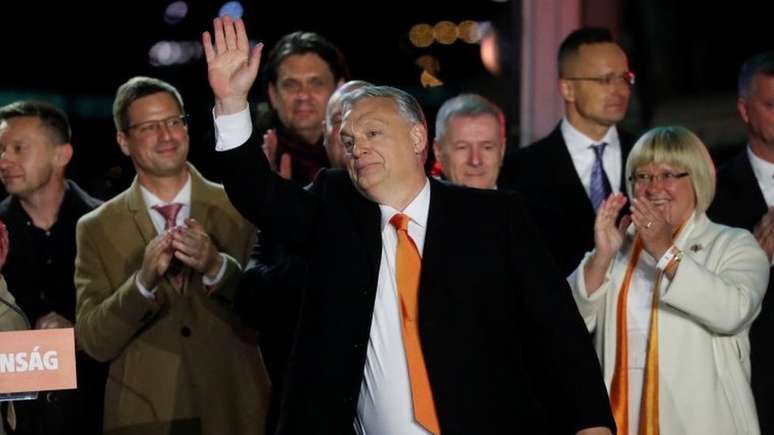 Viktor Orban est&aacute; h&aacute; 12 anos no poder