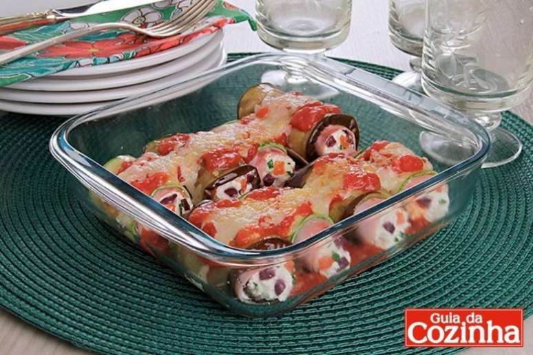 Guia da Cozinha - Rolinho duplo de abobrinha e berinjela assada