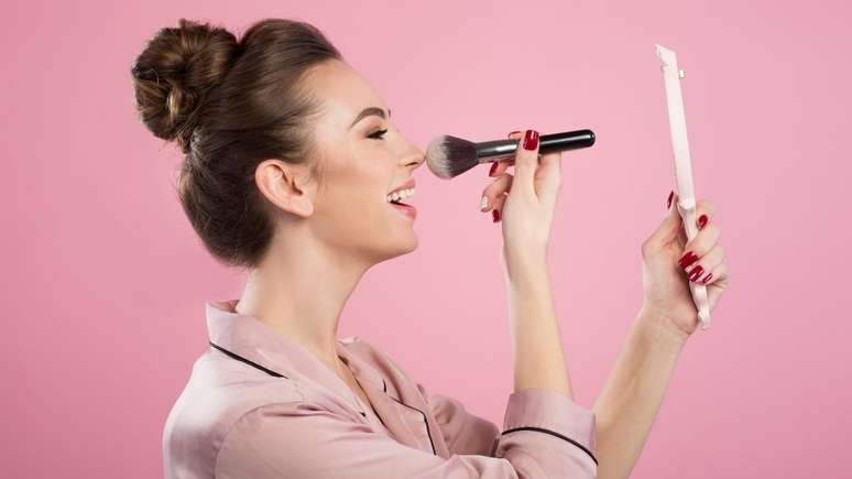 Como fazer maquiagem - 10 dicas de sucesso