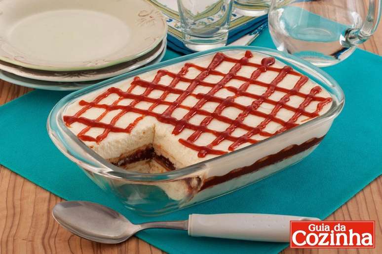 Pav&ecirc; de goiabada com cream cheese &ndash; Foto: Guia da Cozinha
