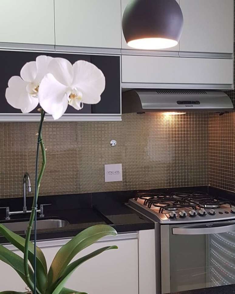 26. Adesivo para cozinha dourado &ndash; Foto rivesti