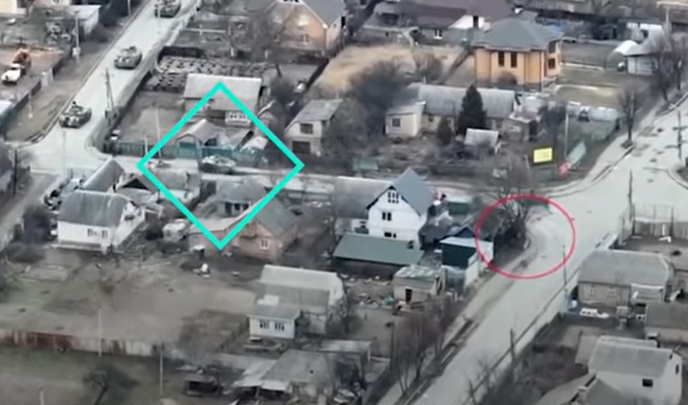 Imagens de drone mostram o momento em que um ciclista é atingido por um tanque na Ucrânia