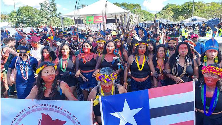 Indígenas protestam em Brasília