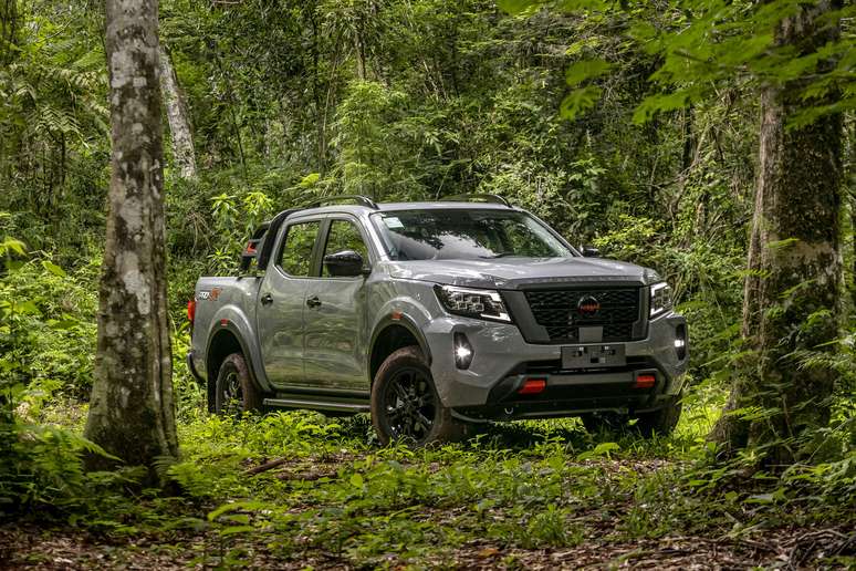 Nova Nissan Frontier mudou pra melhor -- e não cobra a mais por isso