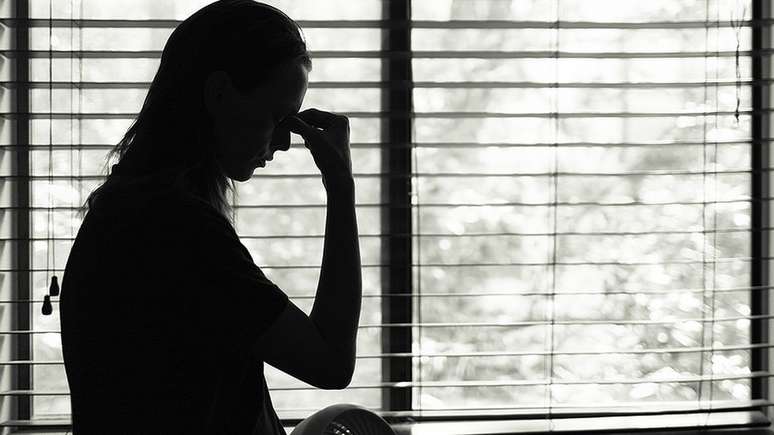ONG britânica denuncia que muitas mulheres são "duplamente vítimas" - tanto de seus parceiros abusivos quanto da Justiça