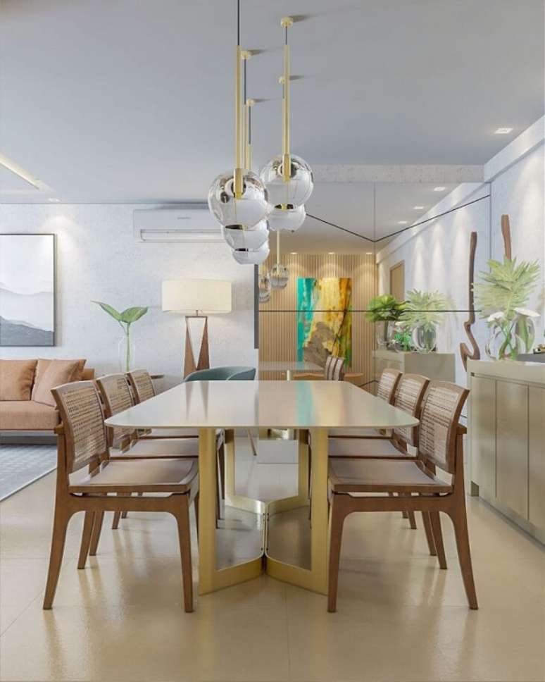 22. Porcelanato para sala de jantar com base dourada &ndash; Foto Daniella Torres