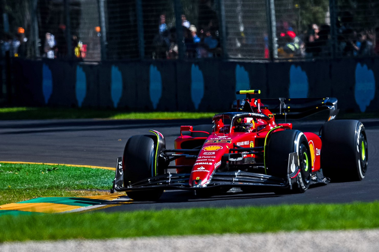 Carlos Sainz liderou o TL1 em Melbourne 