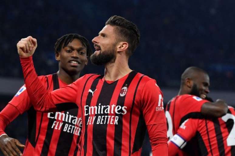 O Milan empatou em casa na última rodada e viu rivais encostarem (Foto: Tiziana FABI / AFP)