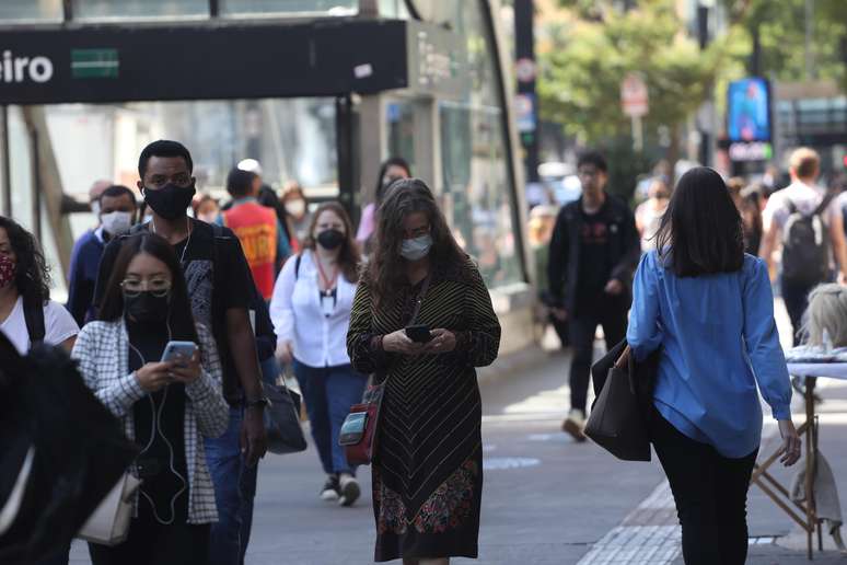 PM prende dois suspeitos de roubo de celular e golpe pelo Pix, na Bela Vista