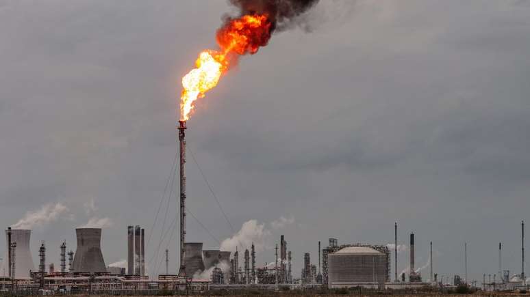 Refinaria de petróleo na Escócia