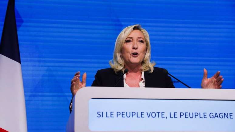 Le Pen disputou o segundo turno das eleições de 2017 contra Macron
