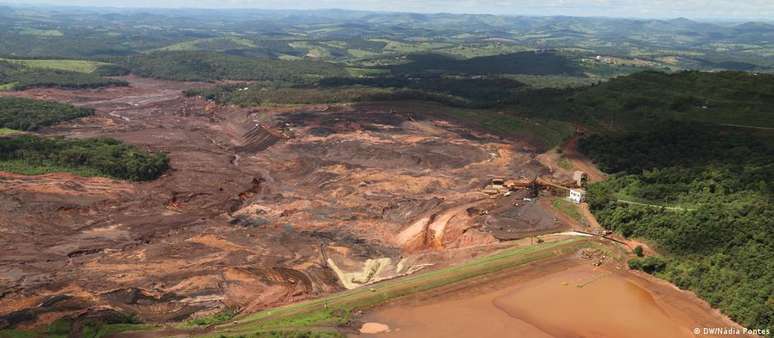 Imagem de 20 de fevereiro de 2019 mostra rastro de lama deixado por rompimento de barragem da Vale em Brumadinho