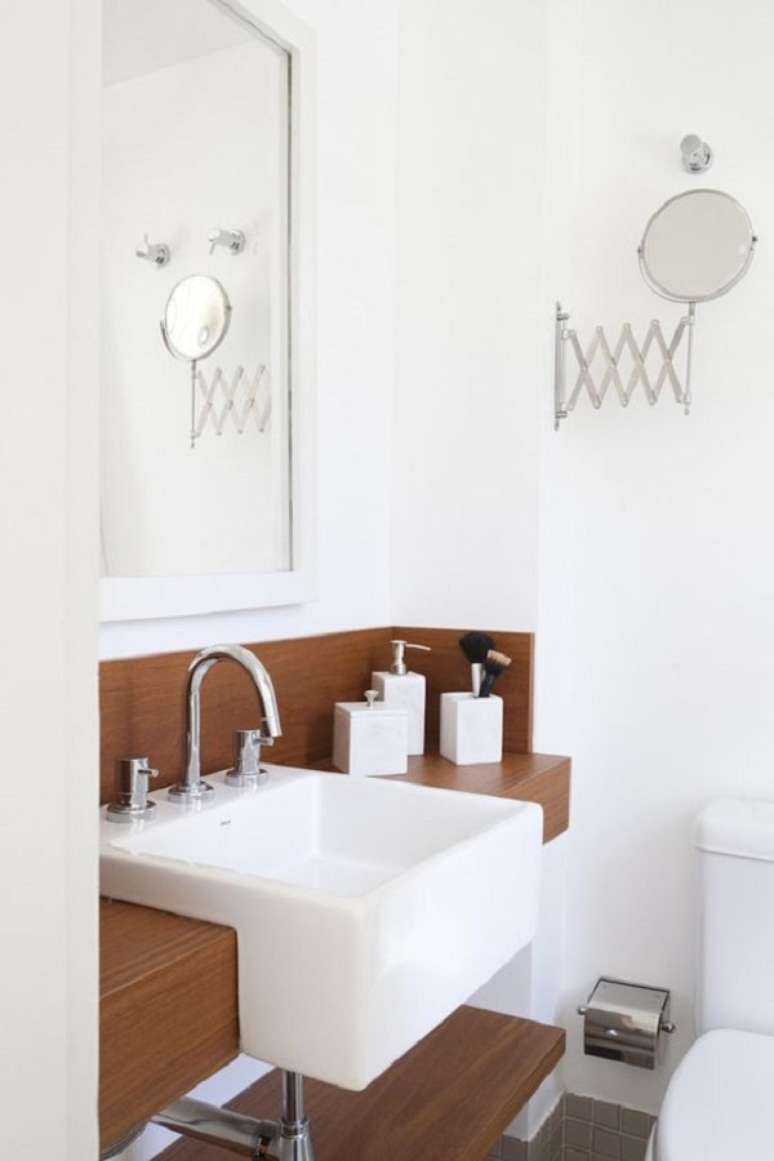 30. Cuba de semi encaixe com bancada de madeira &ndash; Foto Habitissimo