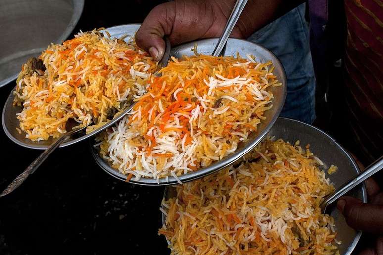 Os indianos pedem dois pratos de biryani de frango (arroz com carne ou legumes) a cada segundo