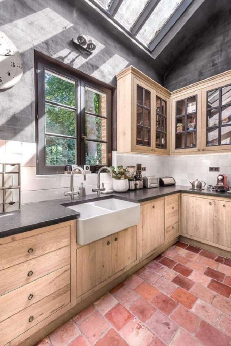 34. Cuba de semi encaixe madeira na cozinha &ndash; Foto Luxus Women