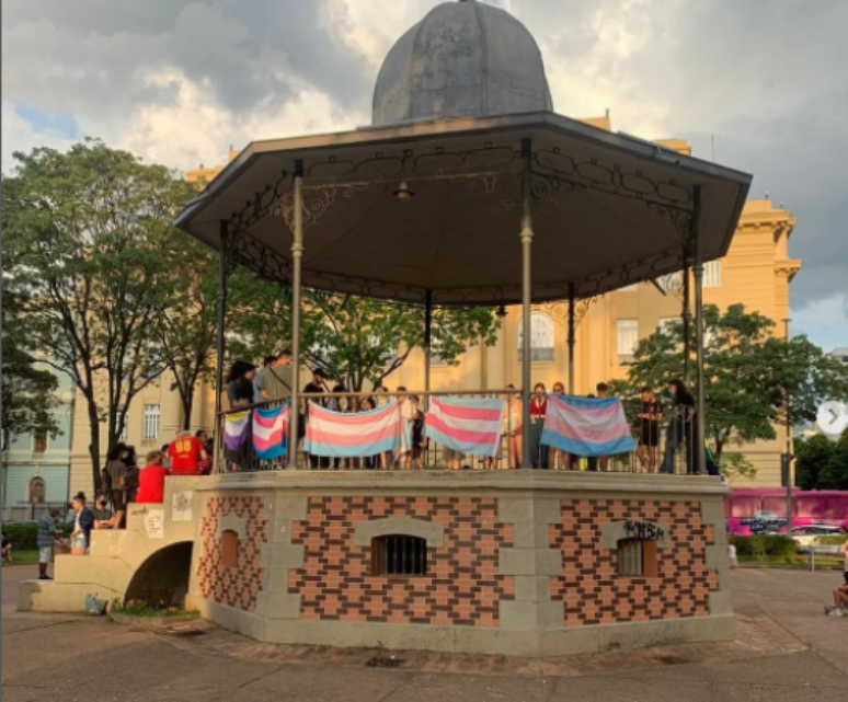 Ato em homenagem a Paulo Vaz na Praça Liberdade, em Belo Horizonte (MG)