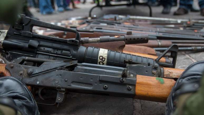 México diz que armas traficadas ilegalmente estão ligadas a milhares de mortes no país