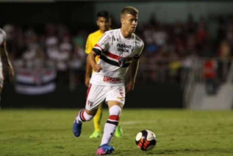 Lucas Fernandes pelo São Paulo (Foto: Rubens Chiri/SPFC)